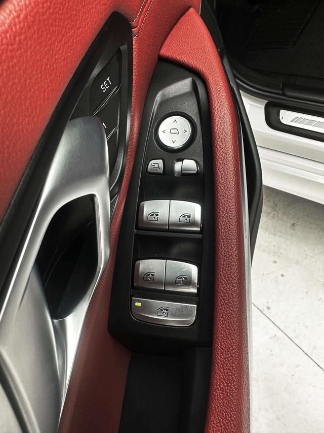 BMW 3 2023, фото 15