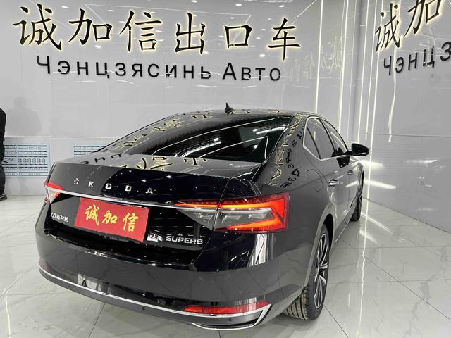 Skoda Superb 2023, фото 6