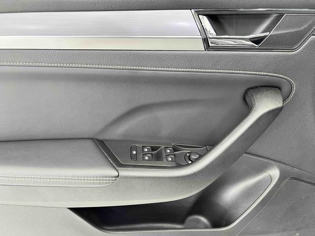 Skoda Superb 2023, фото 7