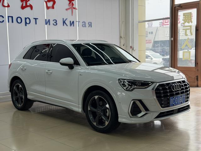 Audi Q3 2022, фото 3
