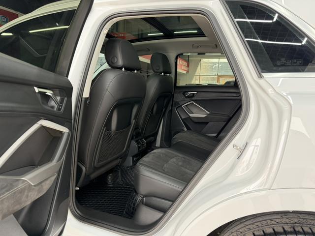 Audi Q3 2022, фото 5