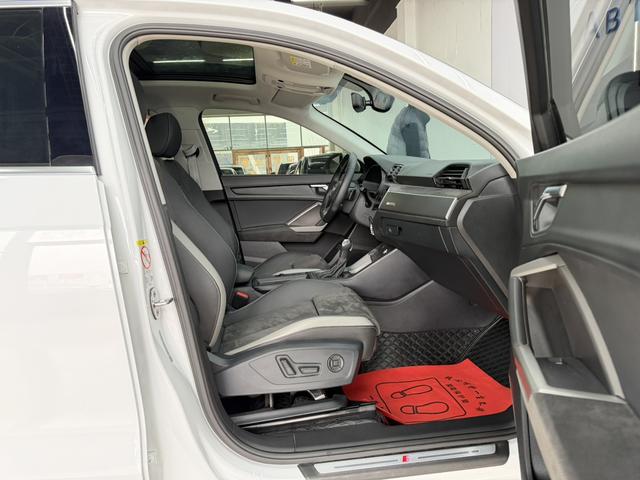 Audi Q3 2022, фото 13