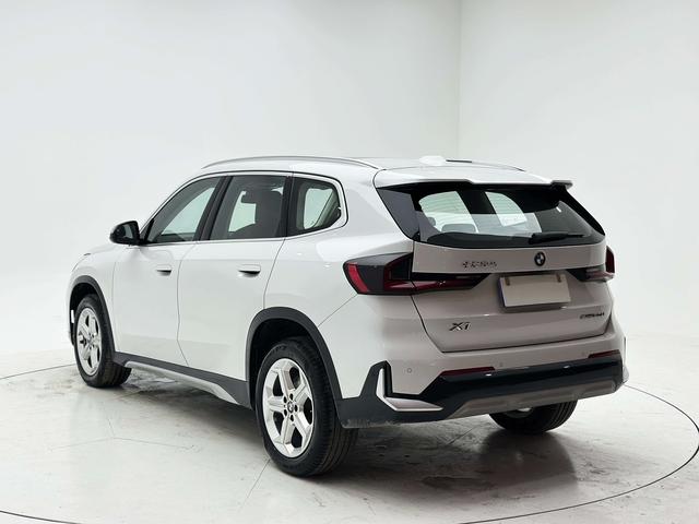 BMW X1 2023, фото 4