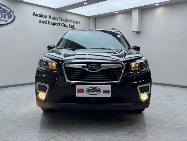Subaru Forester 2021, фото 2