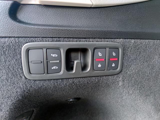 Audi Q7 2023, фото 17