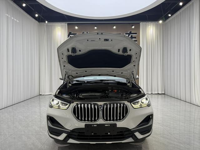 BMW X1 2021, фото 16