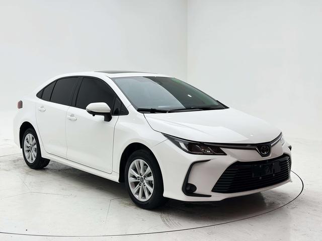 Toyota Corolla 2023, фото 3
