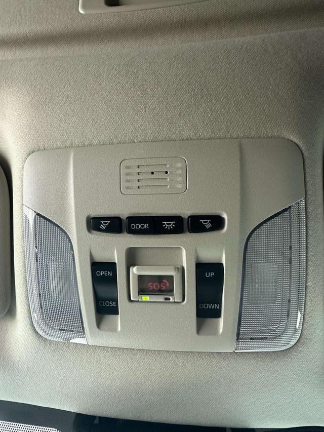 Toyota Corolla 2023, фото 17