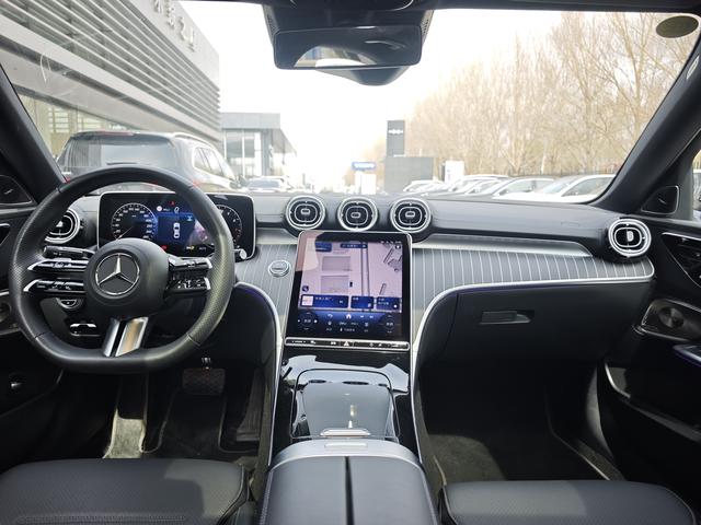 Mercedes-Benz C-Class 2025, фото 11