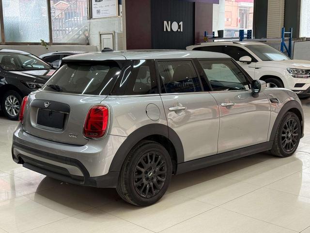 MINI Cooper 2023, фото 4