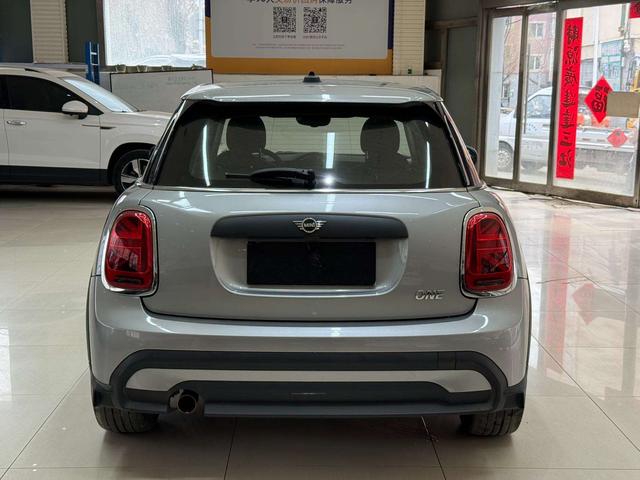 MINI Cooper 2023, фото 5