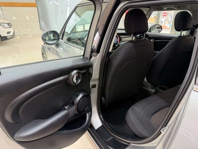 MINI Cooper 2023, фото 17