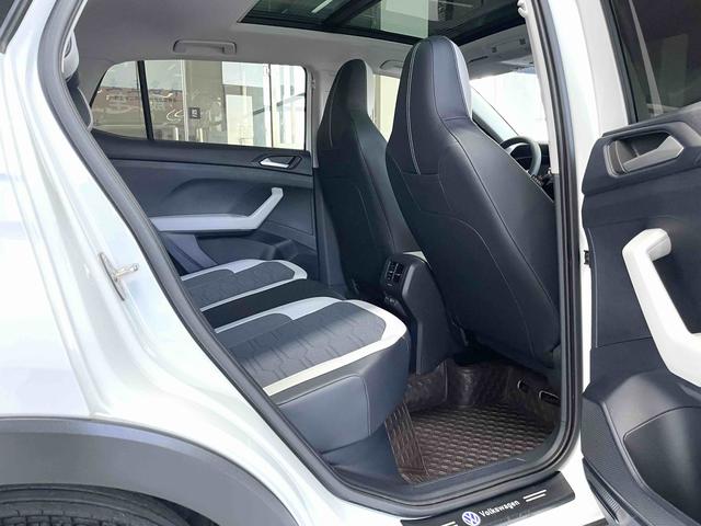 Volkswagen Tayron 2025, фото 13