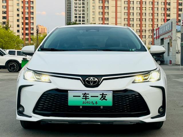 Toyota Corolla 2024, фото 2
