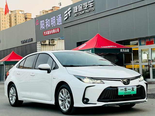 Toyota Corolla 2024, фото 3