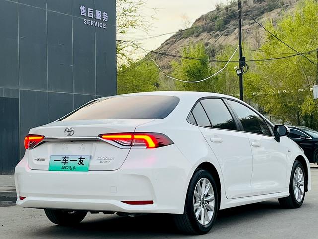 Toyota Corolla 2024, фото 9