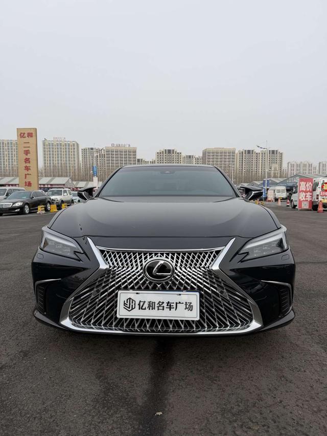 Lexus ES 2025, фото 2