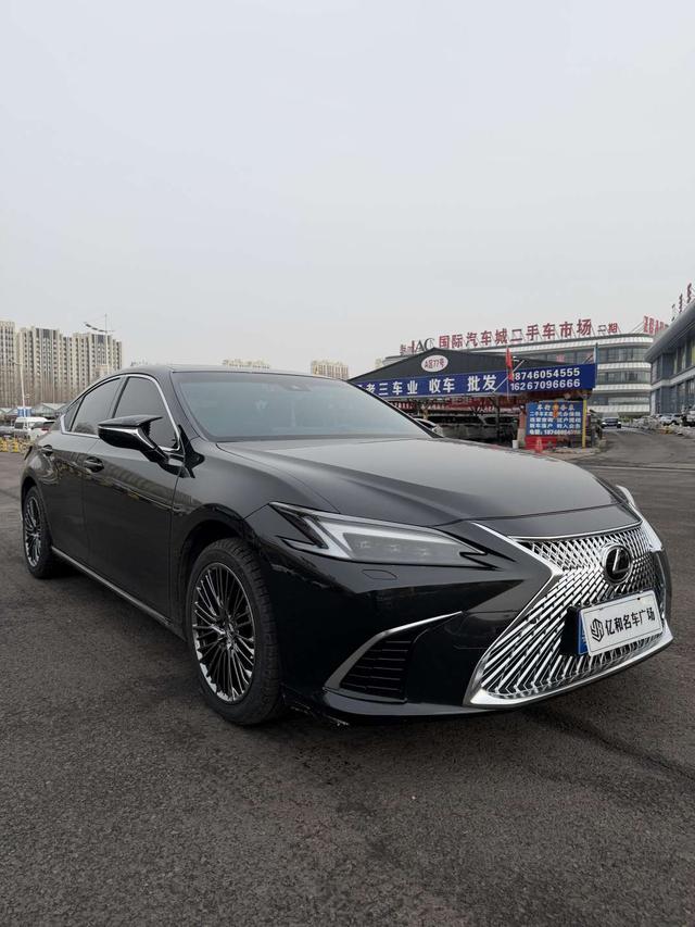 Lexus ES 2025, фото 3