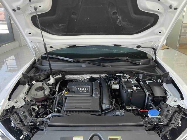 Audi Q3 2023, фото 17