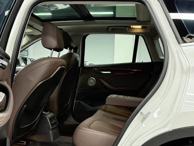 BMW X1 2021, фото 16