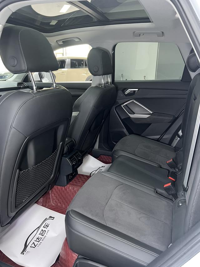 Audi Q3 2022, фото 16