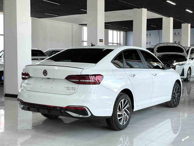 Volkswagen Lavida 2023, фото 6