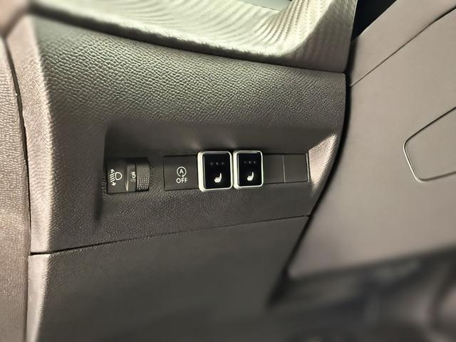 Peugeot 2008 2022, фото 16