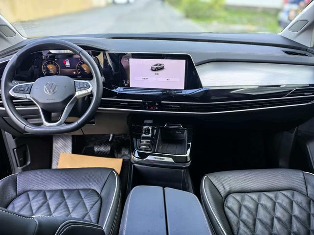 Volkswagen Tiguan 2025, фото 3