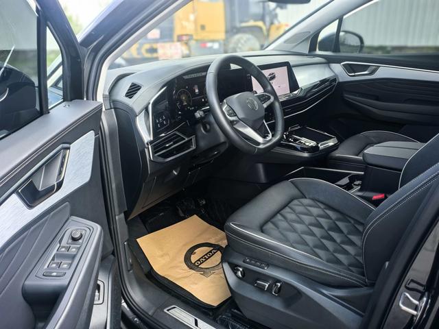 Volkswagen Tiguan 2025, фото 6