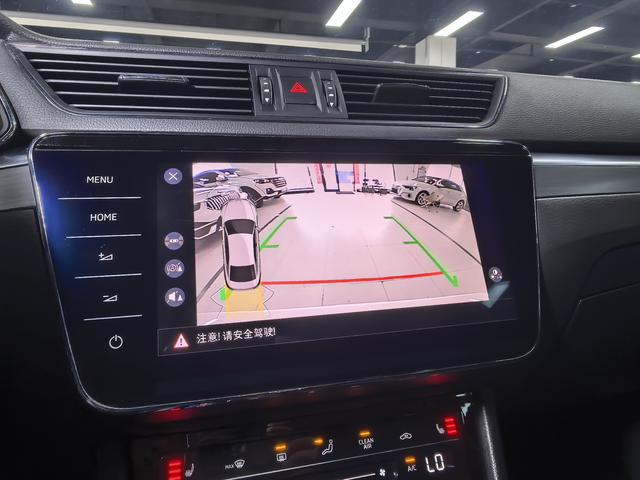 Skoda Superb 2023, фото 16