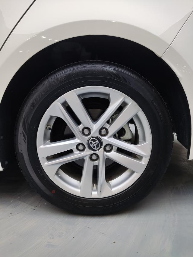 Toyota Corolla 2022, фото 17