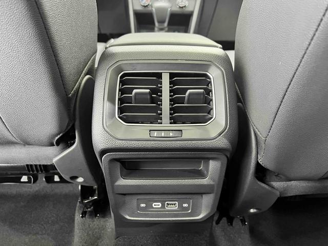 Volkswagen Tiguan 2023, фото 14