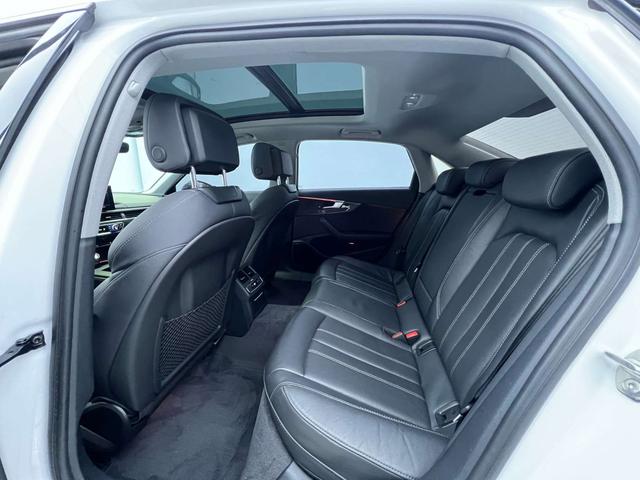 Audi A4L 2022, фото 12