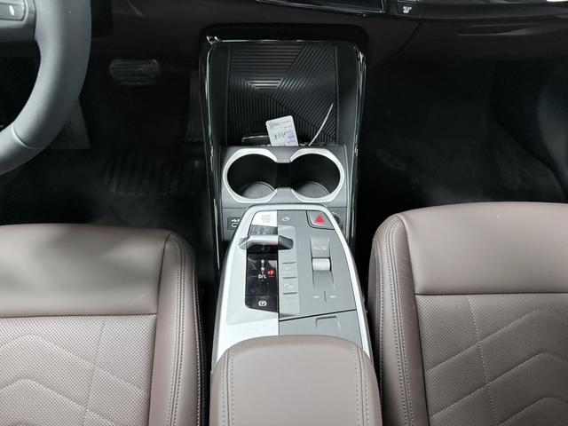 BMW X1 2023, фото 17