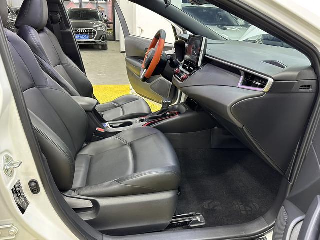Toyota Corolla 2022, фото 17