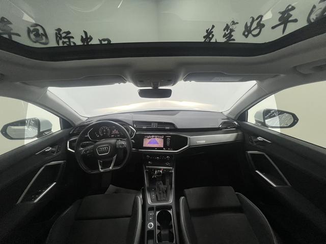 Audi Q3 2021, фото 10