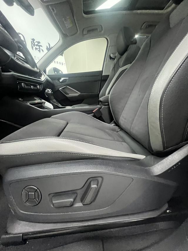 Audi Q3 2021, фото 11