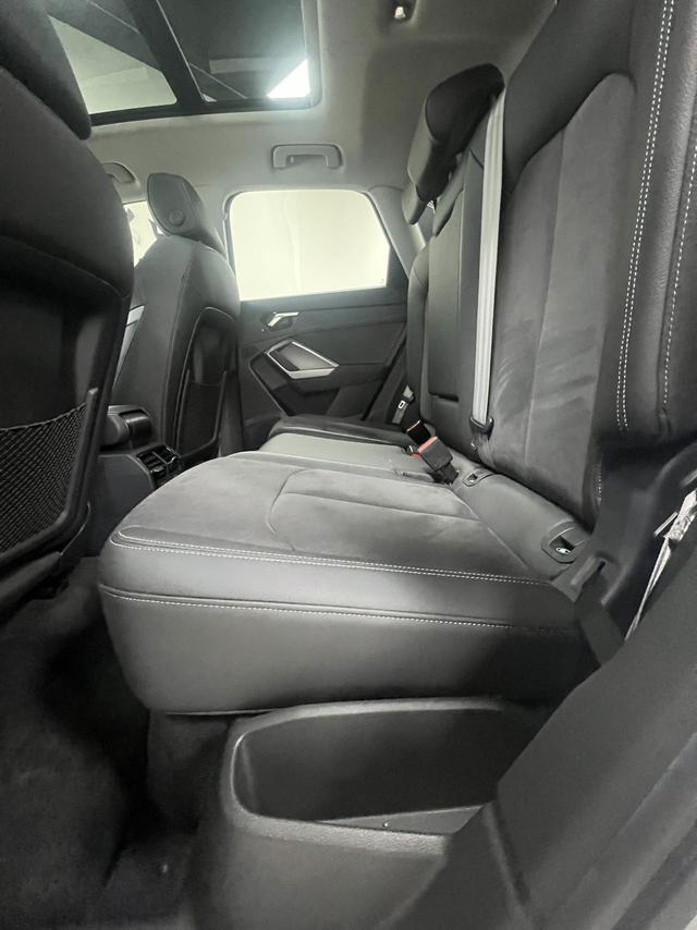 Audi Q3 2021, фото 12