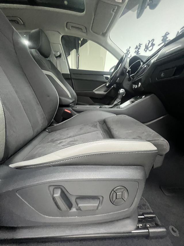 Audi Q3 2021, фото 14