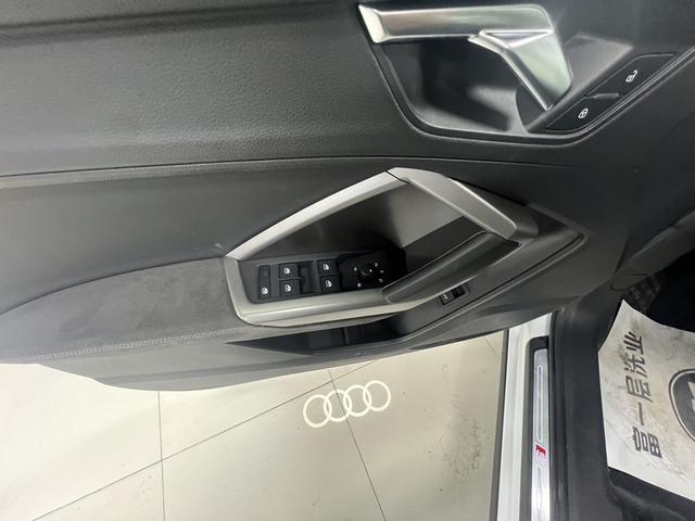 Audi Q3 2021, фото 17