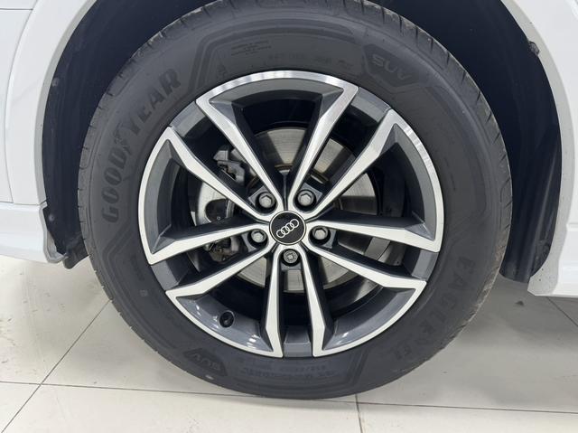 Audi Q3 2023, фото 16
