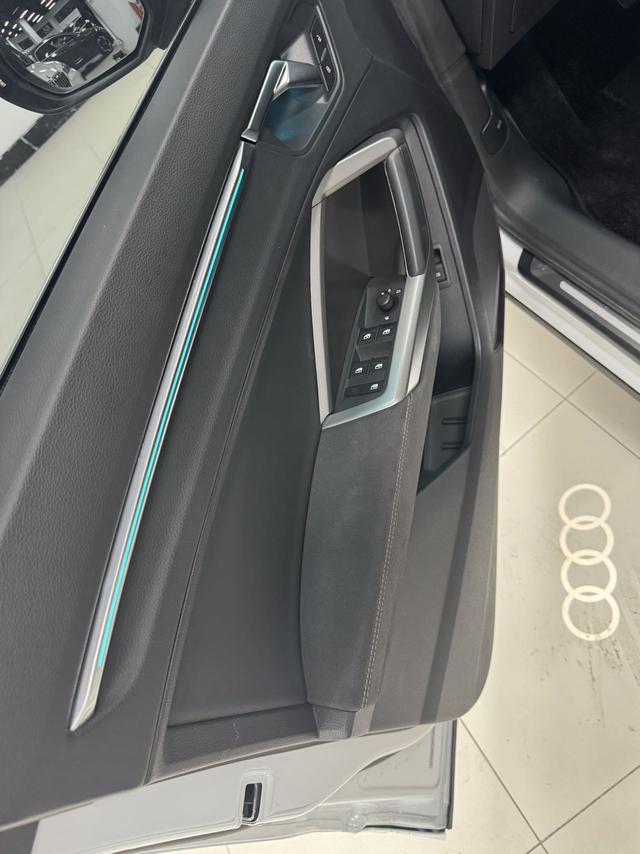 Audi Q3 2023, фото 17