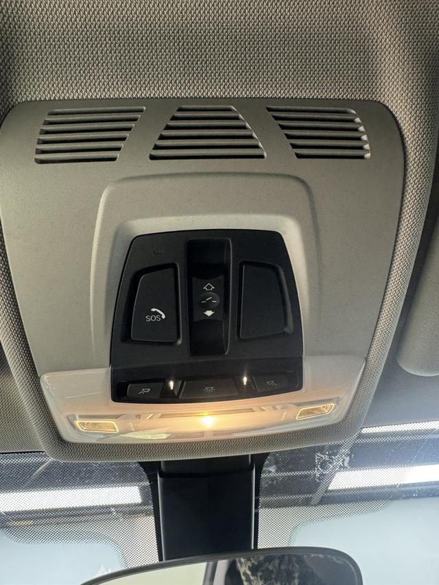 BMW X1 2022, фото 16