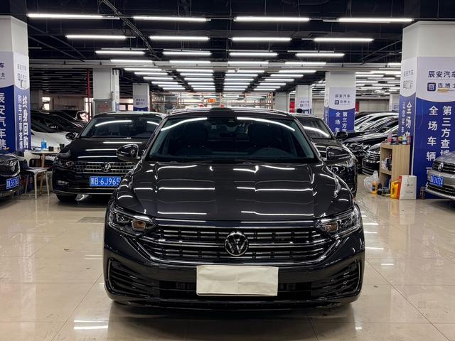 Volkswagen Jetta 2024, фото 4
