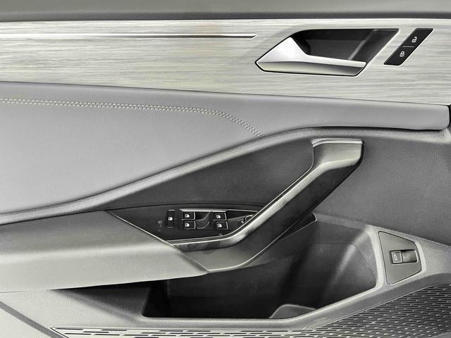 Volkswagen Jetta 2023, фото 8
