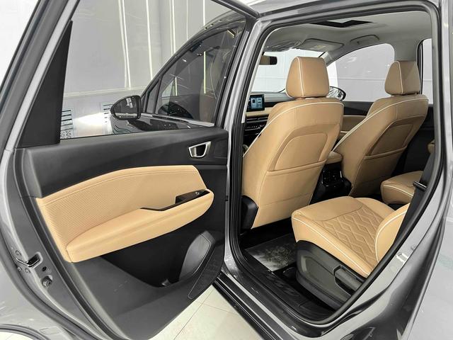 Wuling Jiachen 2022, фото 12