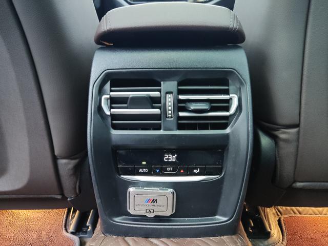 BMW 3 2023, фото 14