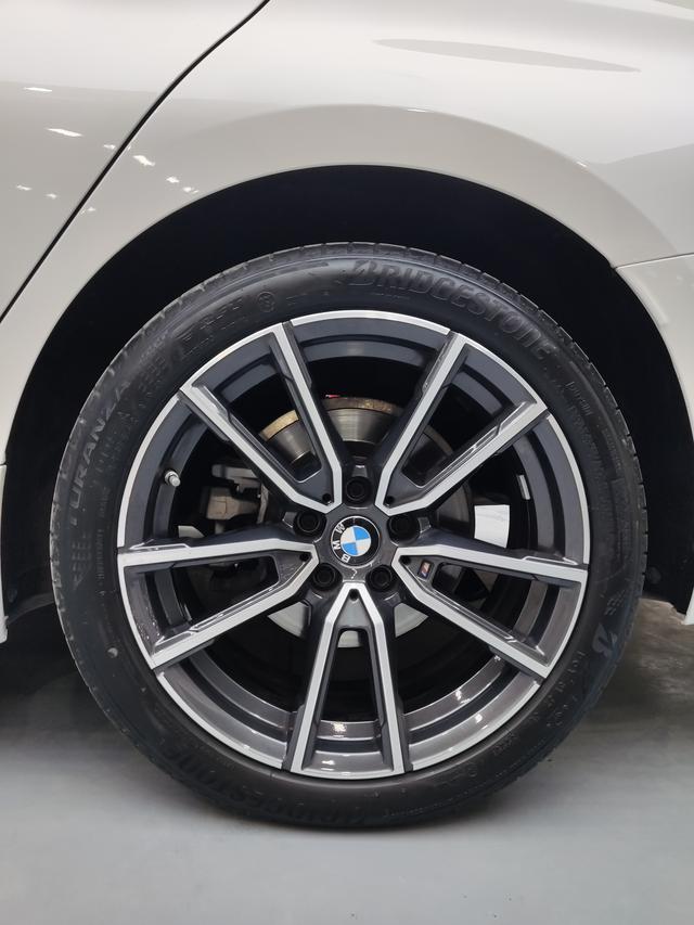 BMW 3 2023, фото 15