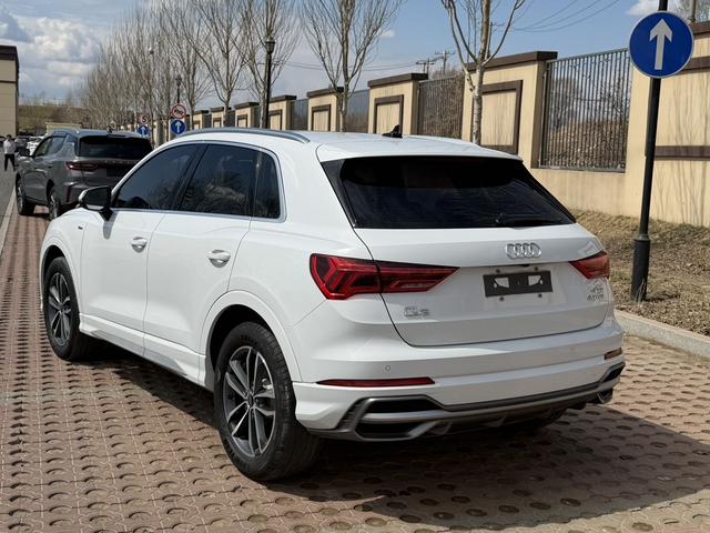 Audi Q3 2022, фото 4