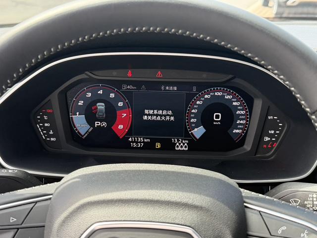 Audi Q3 2022, фото 13